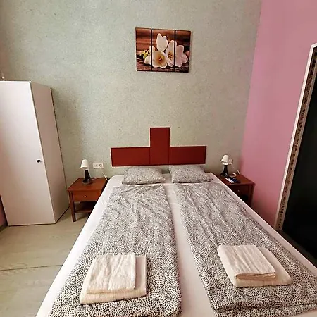 Ξενοδοχείο με διαμερίσματα Klauzal19
