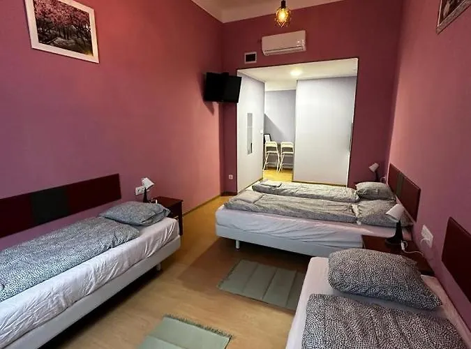 Klauzal19 Apartahotel 3*